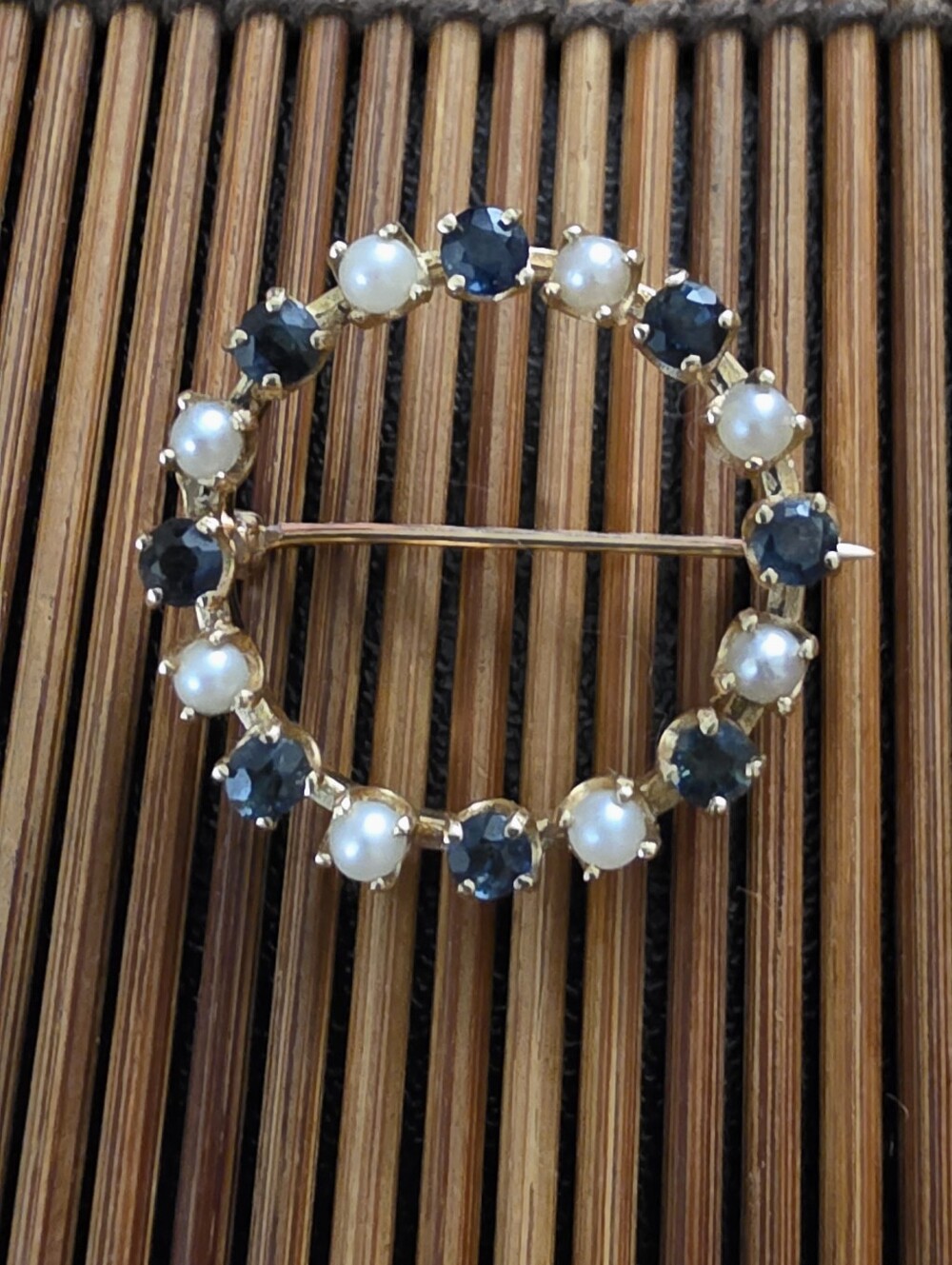 14k Spinel, Pearl Yellow Gold Circle Brooch (Vintage)